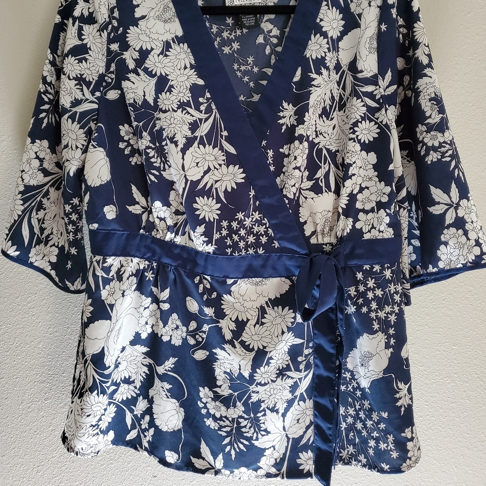 Floral cross body top